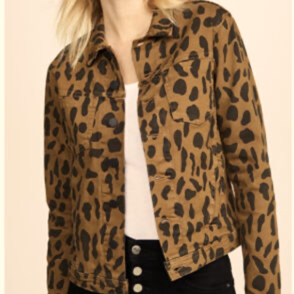 L’AGENCE CELINE CHEETAH PRINT DENIM JACKET - Picture 2 of 13